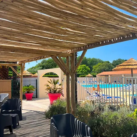 Campingplads Mobil Confortable Avec Terrasse A - Api-1-52-1436