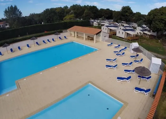 Parque de Campismo Mobil Confortable Avec Terrasse à Dolus-d'oléron - Api-1-52-1436 *