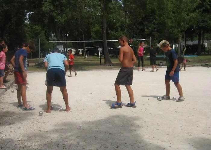 Mobil Confortable Avec Terrasse à Dolus-d'oléron - Api-1-52-1436 Camping